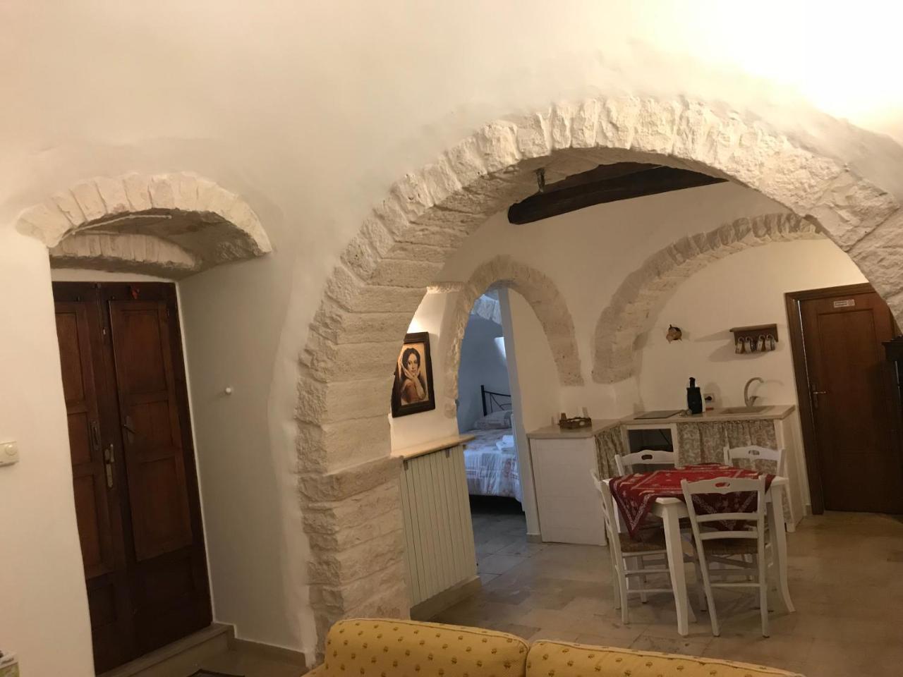 A Due Passi Dal Centro - Trullo Apartment อัลเบโรเบลโล ภายนอก รูปภาพ
