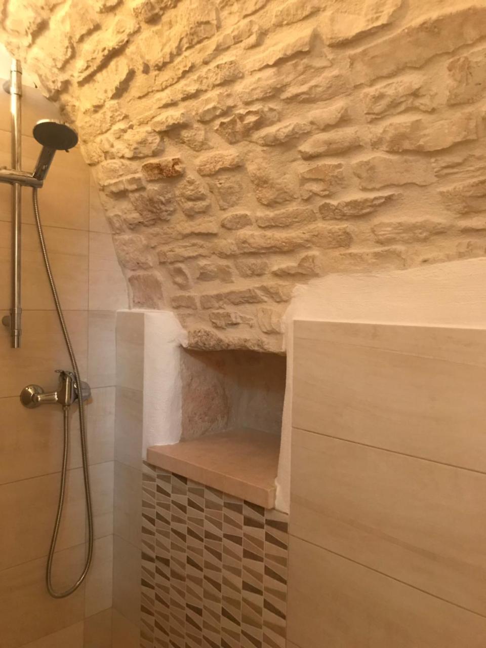 A Due Passi Dal Centro - Trullo Apartment อัลเบโรเบลโล ภายนอก รูปภาพ