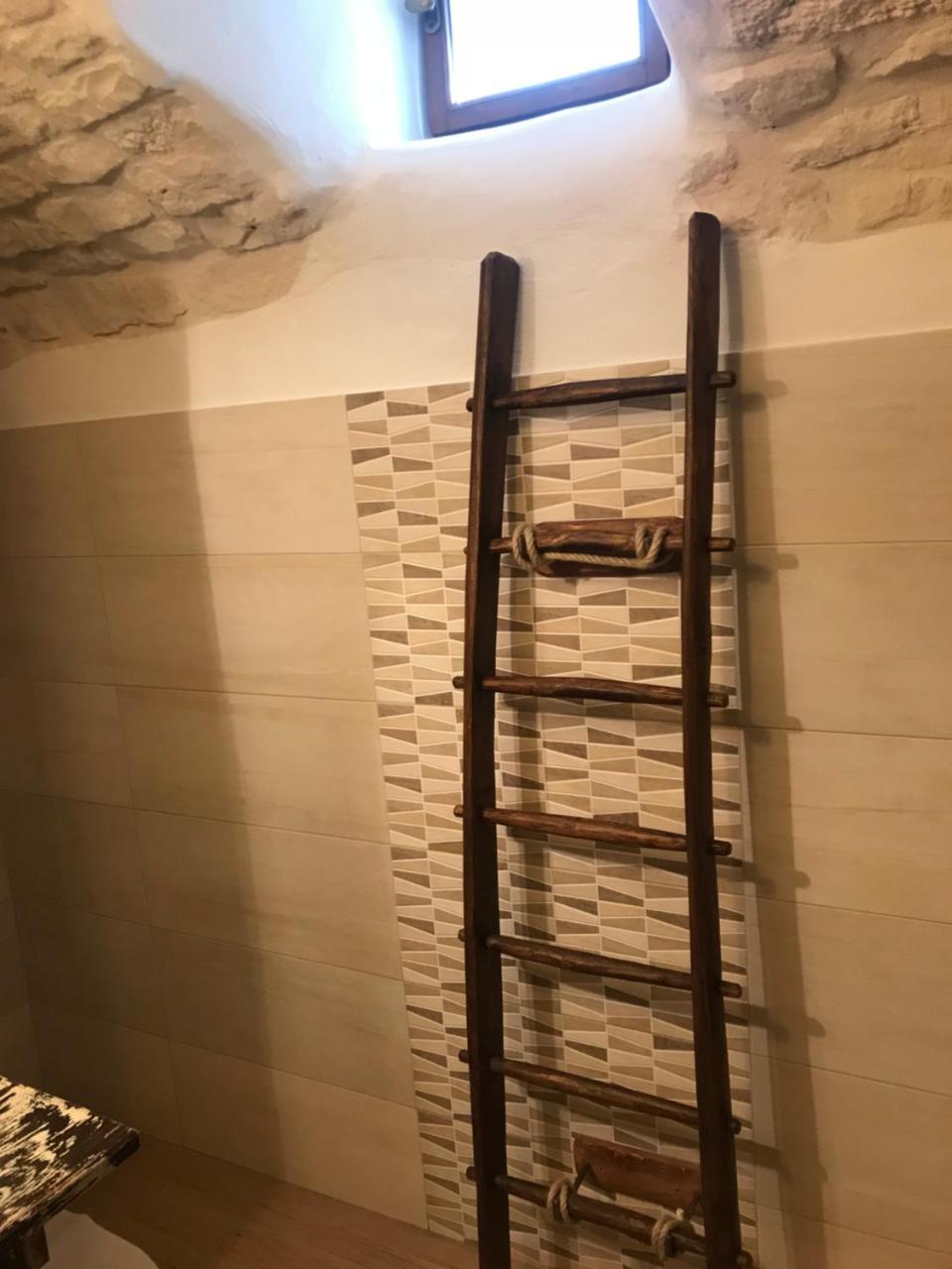A Due Passi Dal Centro - Trullo Apartment อัลเบโรเบลโล ภายนอก รูปภาพ
